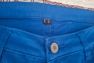 Pantalones tejanos finos azules