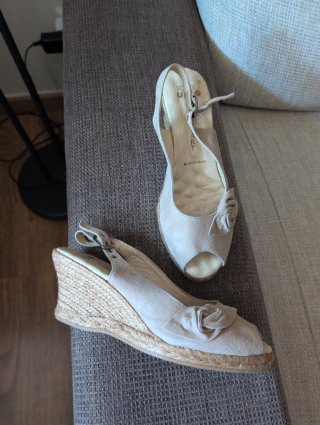 Alpargatas de cuña color crema