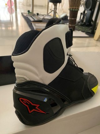 Botas Moto Alpinestars Negras y Blancas