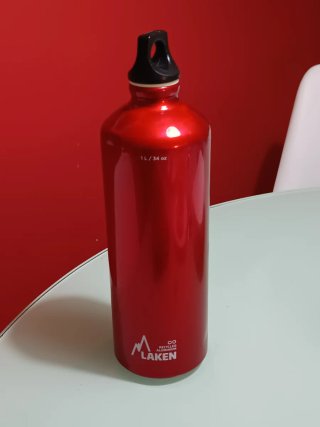 Funda y Botella 0.8L Quechua Decathlon