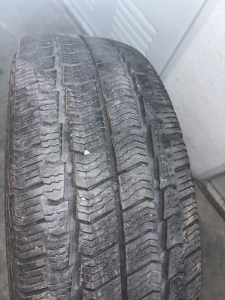2 Llantas con Neumáticos Mercedes Vito 447