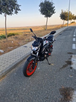 Yamaha MT-07 Naked Negro,gris  (A2) NO INTERCAMBIO