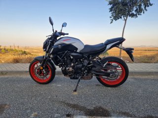 Yamaha MT-07 Naked Negro,gris  (A2) NO INTERCAMBIO