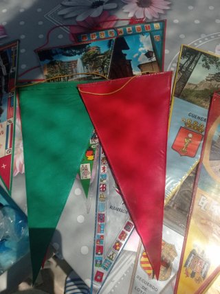 Colección Banderines 27 Ciudades Españolas Antiguo