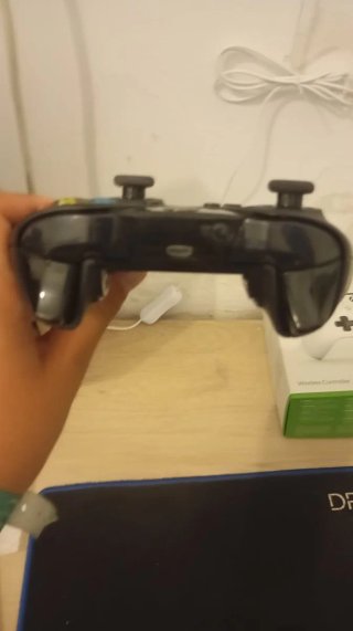 Xbox One 500GB + Mando Inalámbrico