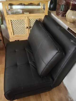 Sofá cama polipiel negro