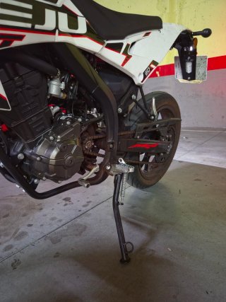Rieju MRT 125 LC SM Supermotard