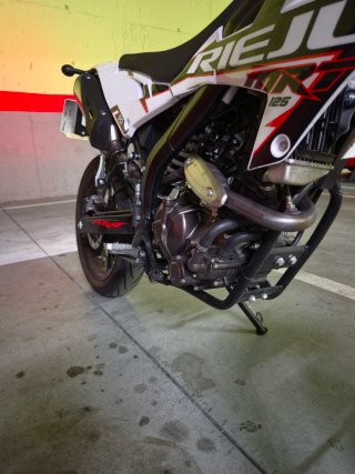 Rieju MRT 125 LC SM Supermotard