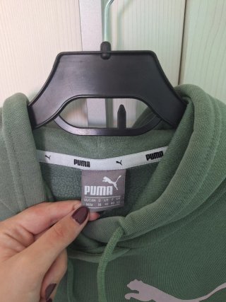 Sudadera Puma verde menta con logo rosa