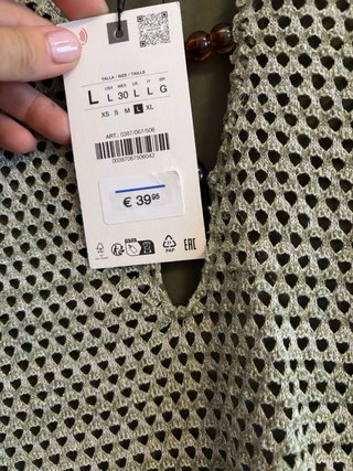 Vestido Zara perforado hilos metalizados T.L