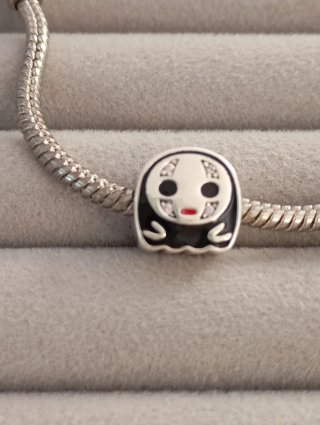 Charm El viaje de Chihiro plata