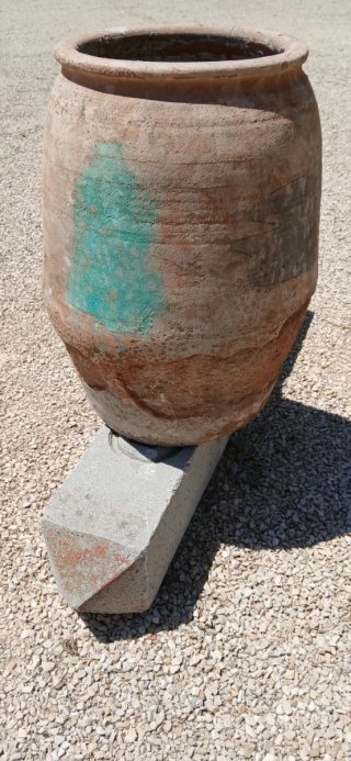 Tinaja antigua para planta