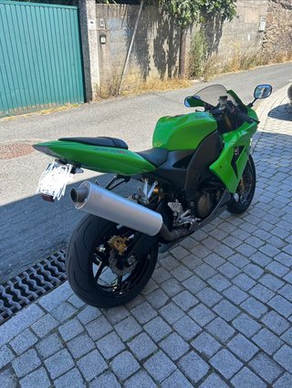 Kawasaki ZX10 2005 Verde