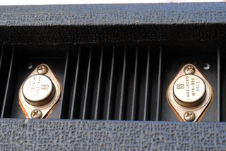 Ampli de guitarra Marlboro 220R USA años 70 ¡40W!