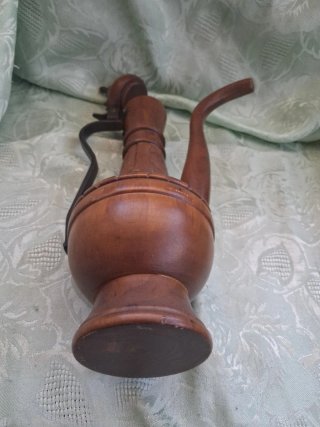 Caraffa in legno