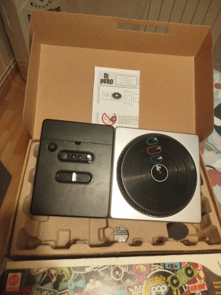 DJ Hero Wii con kit per giradischi