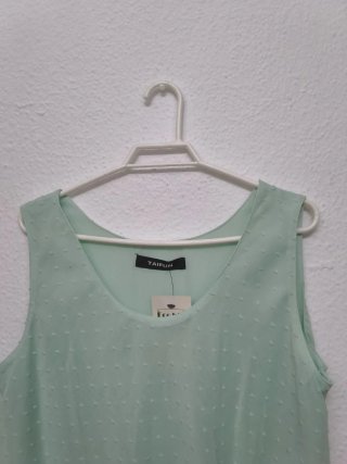 Vestido verde con volantes