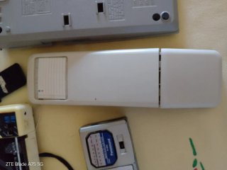 Lote de artículos electrónicos