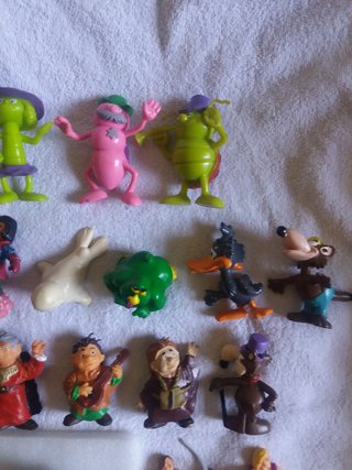 LOTE FIGURAS PVC YOLANDA...
