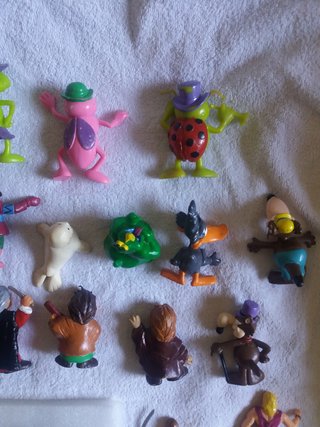 LOTE FIGURAS PVC YOLANDA...