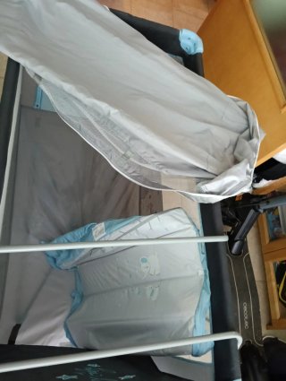 Cuna de viaje plegable