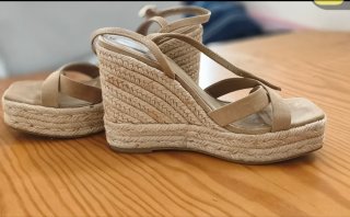 Sandalias Zara cuña esparto beige talla 37