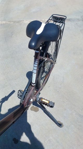Bicicleta paseo mujer con cesta