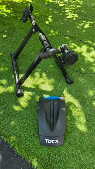 Rodillo Tacx con soporte rueda delantera