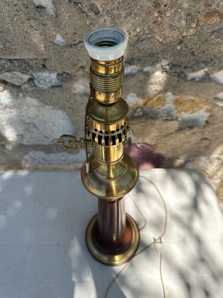 Lámpara Vintage Madera y Metal Dorado