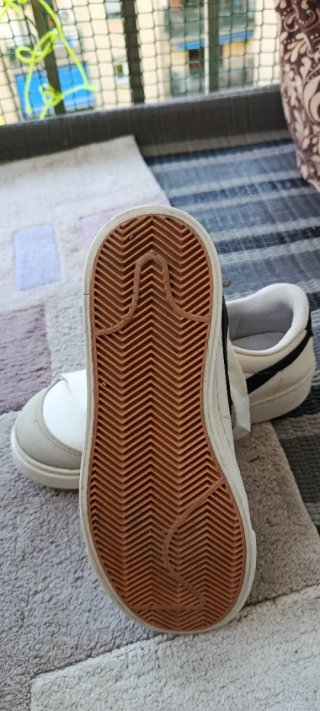 Nike Bambas Blancas y Negras