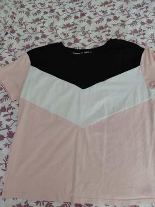 Camiseta SHEIN Talla XL