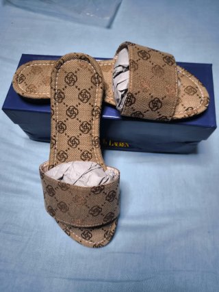 Zapatillas Planas Beige y Marrón
