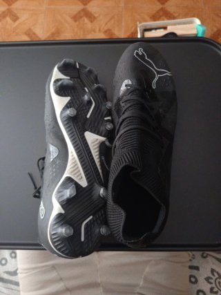 Botas de fútbol Puma Talla 43