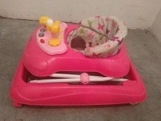 Taca taca rosa con juguetes