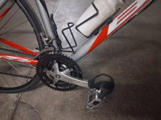 Bicicleta Carretera BH Roja y Plata