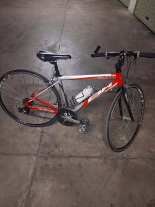 Bicicleta Carretera BH Roja y Plata