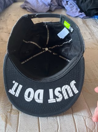 Gorra Nike Negra y Gris