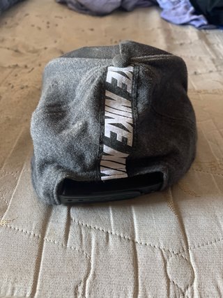 Gorra Nike Negra y Gris
