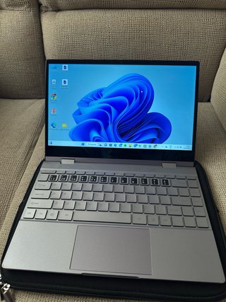 Portátil táctil gris BMAX