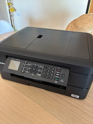 Impresora Brother MFC-J480DW con cartuchos