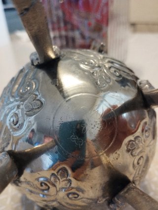 Recipiente árabe antiguo para azúcar/té
