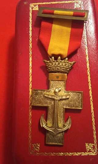 Condecoración Antigua Época Franco Cruz Ancla Coro