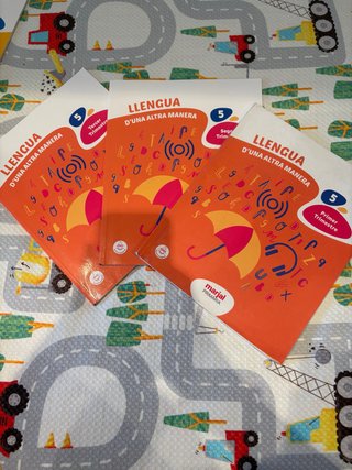 Llengua 5, Primària, D'una altra manera. Valencià