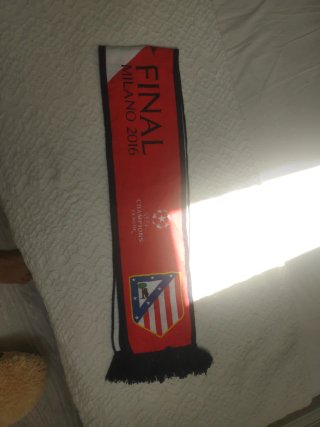 Bufanda Real Madrid vs Atlético Madrid Final Milan
