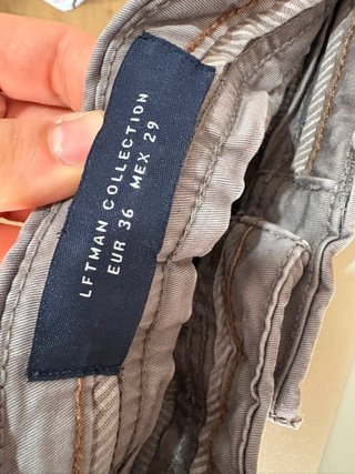 Pantalones grises