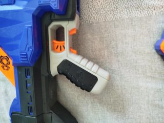 Pistola Nerf Infinus Azul y Naranja