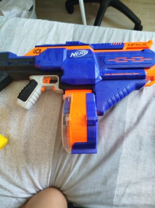 Pistola Nerf Infinus Azul y Naranja