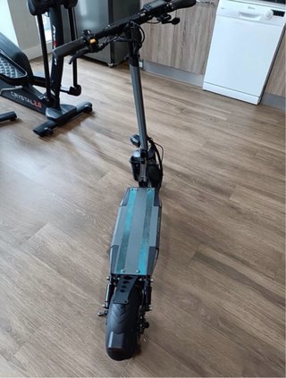 Patinete Eléctrico Gris