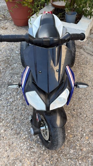 Moto Eléctrica Infantil Azul y Blanca
