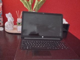 Ordenador HP Gris (a reparar entrada de carga)